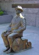 Franklin D. Roosevelt Memorial in Washington DC, es zeigt den Präsidenten im Rollstuhl