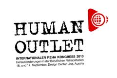 Logo Human Outlet in zerfranster Maschinschrift in schwarz mit einem Logo in rot rechts oben