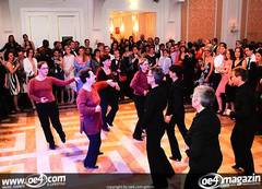 Menschen tanzen am 3. Diversity Ball im Kursalon