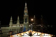 Rathausplatz in der Weihnachtszeit